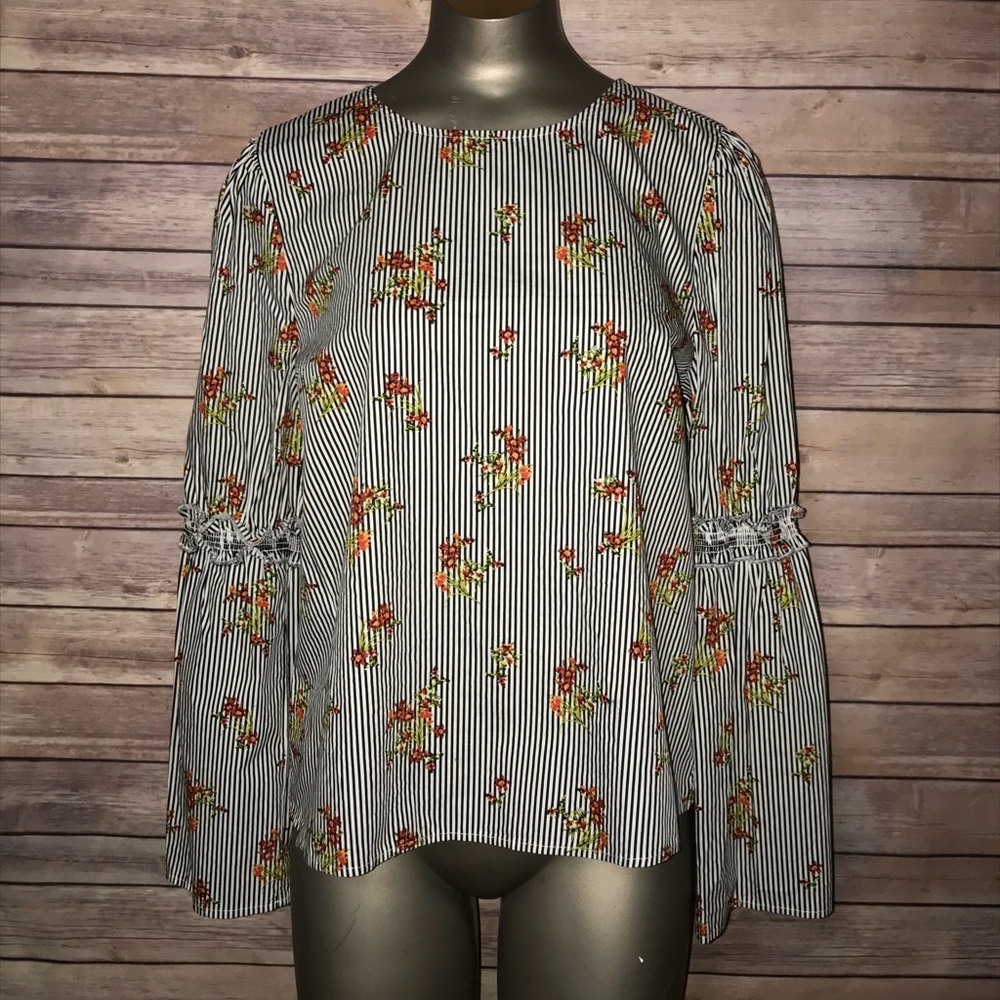 Alice Blue stitch fix blouse. Size small.